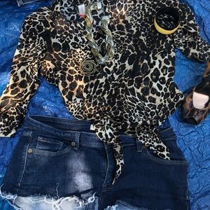 Small Sz blouse and shorts